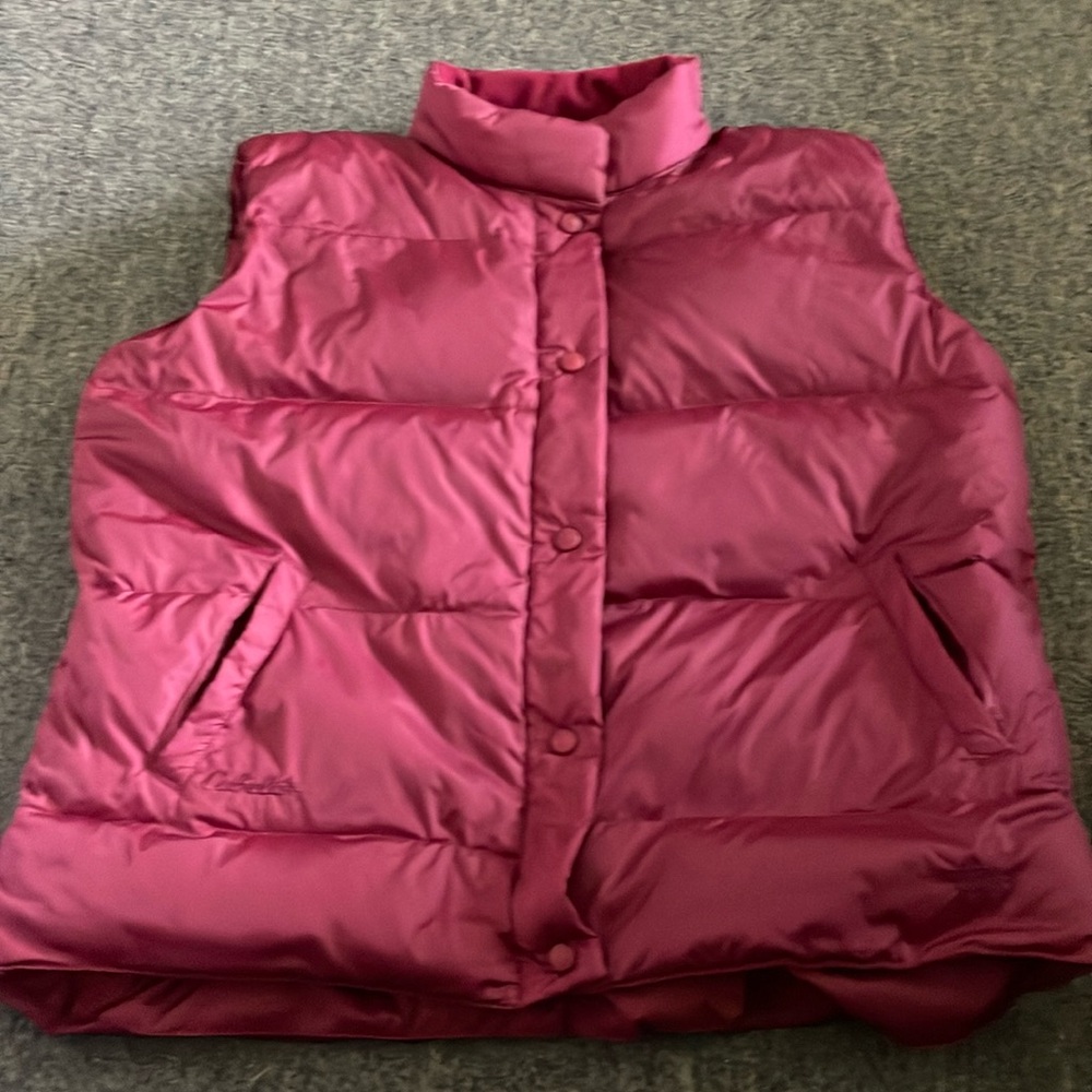 Cabelas XL goose down puffer vest